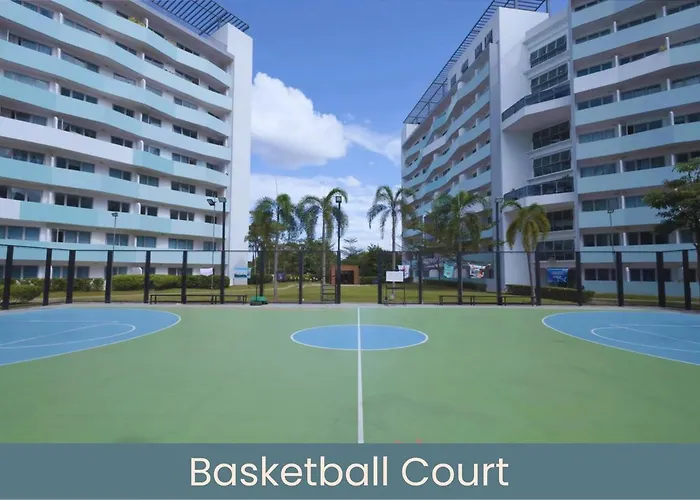 Family Friendly & Free Parking,pool,washingmachine *